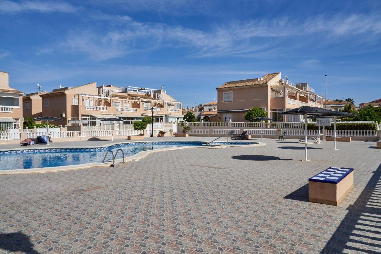 Apartment Altos De La Bahia X 또레비에하 외부 사진