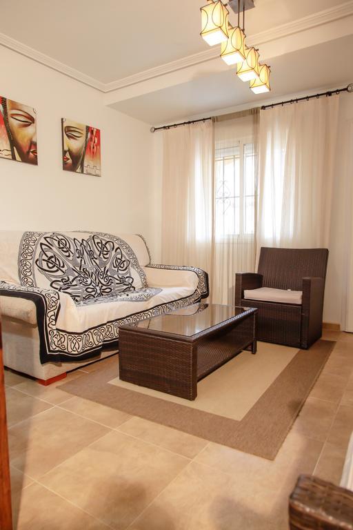 Apartment Altos De La Bahia X 또레비에하 객실 사진