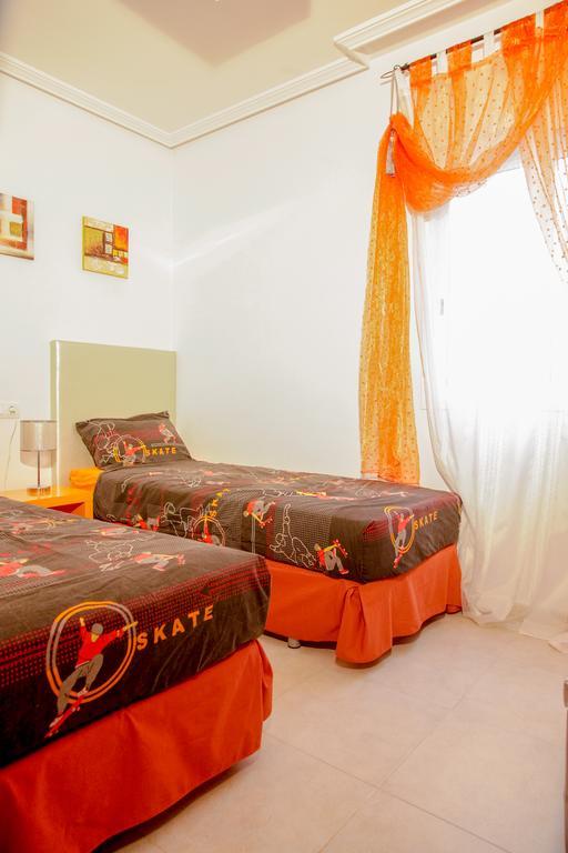 Apartment Altos De La Bahia X 또레비에하 객실 사진